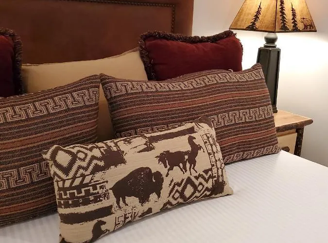 Parkway Hole Wy Hotel